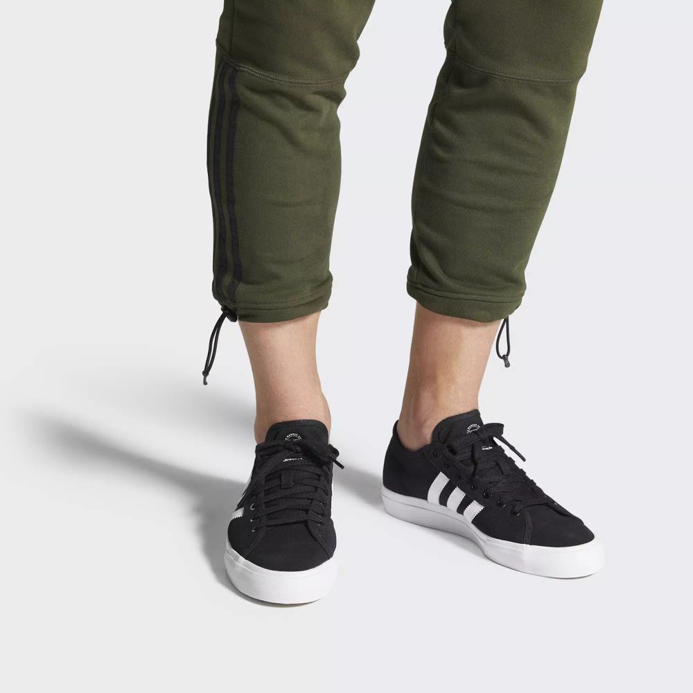 Adidas Matchcourt RX Tenis Para Skate Negros Para Hombre (MX-57623)